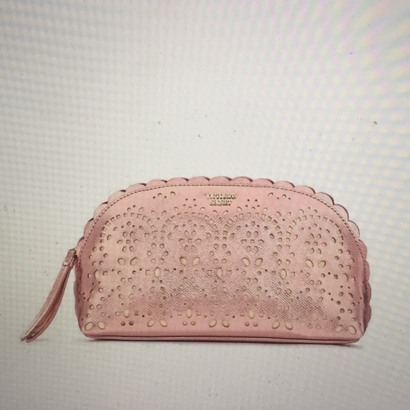 VICTORIA’S SECRET - PETAL EDGE BEAUTY MAKE-UP BAG - Picture 1 of 8